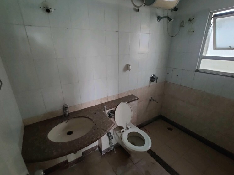 Bathroom, pristine-zircon 3 Bedroom 1500 Sq.Ft. Apartment In Viman Nagar Pune 9514767