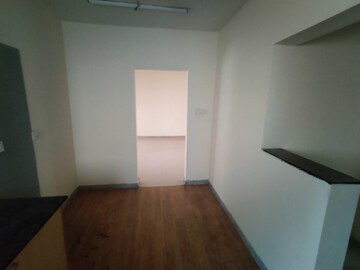 Room in 3 BHK Apartment at Pristine Zircon, Viman Nagar – for Rent