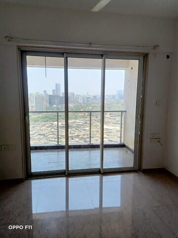 Room in 2 BHK Apartment at JP Decks, Goregaon East – for Sale