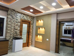 Room in 2 BHK Apartment at Topsia – for Sale