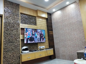 Room in 2 BHK Apartment at Topsia – for Sale