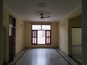2 BHK Builder Floor For Rent in Sector 15