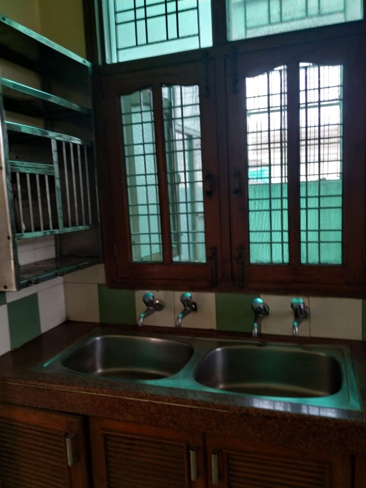 Bedroom, sector 15 2 Bedroom 2000 Sq.Ft. Builder Floor In Sector 15 Gurgaon 9514801