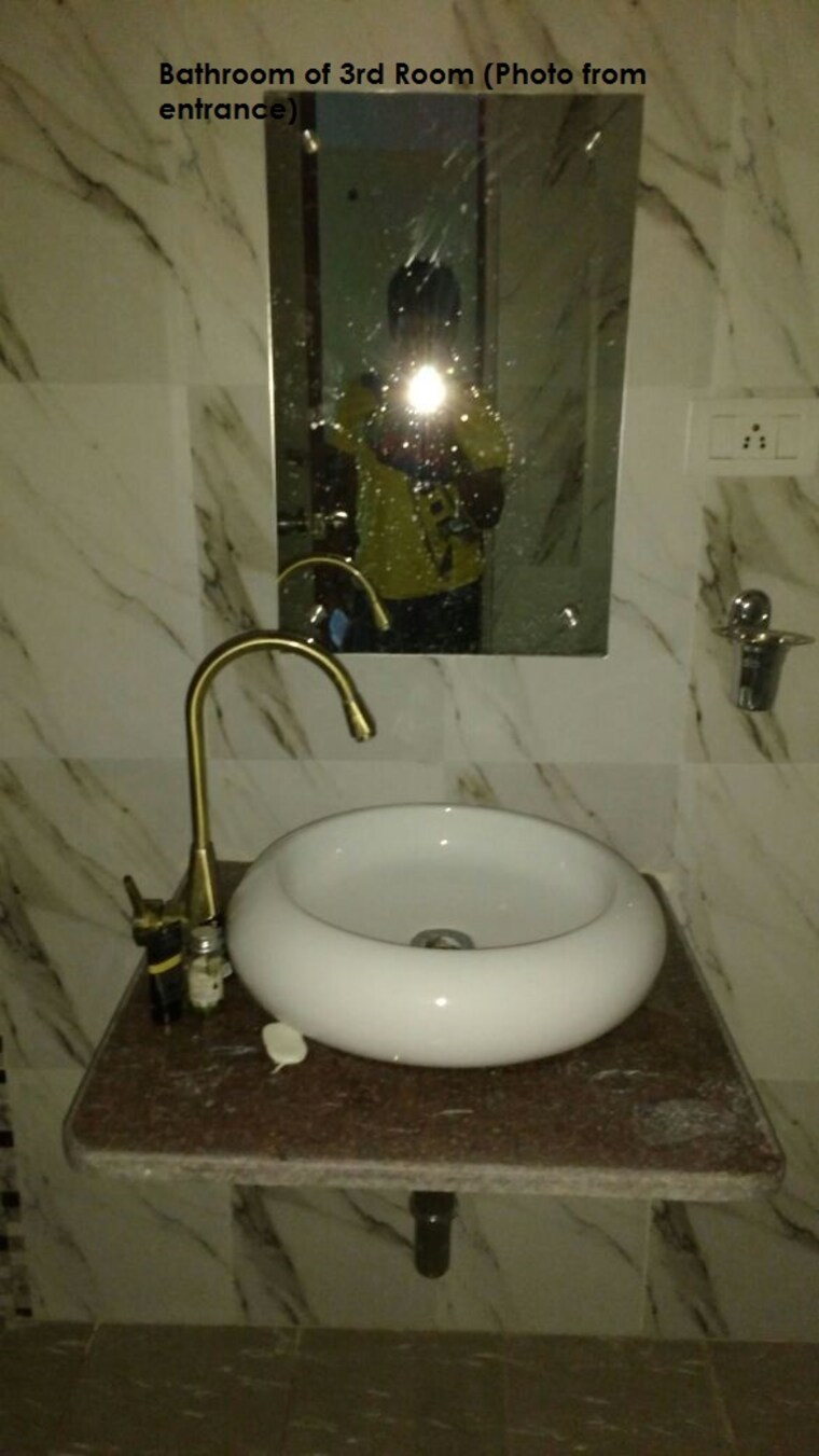 Bathroom, park circus 2 Bedroom 1100 Sq.Ft. Apartment In Park Circus Kolkata 9514808