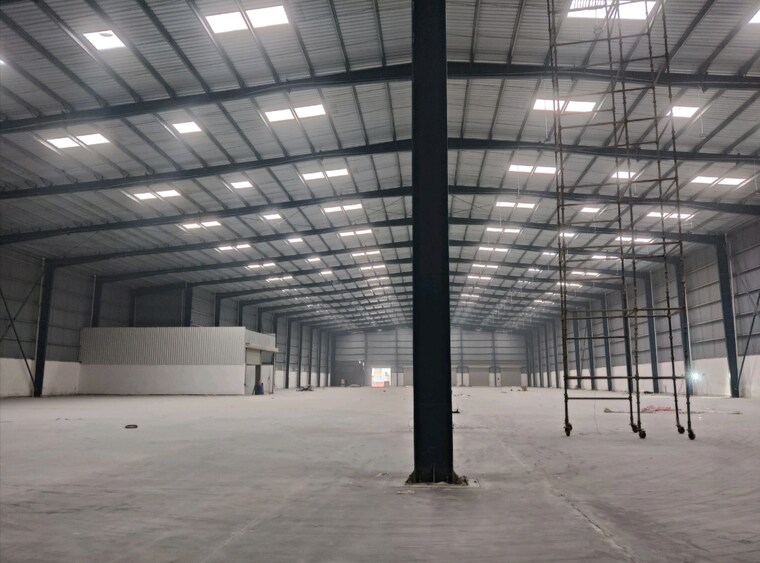  Parking, tatisilwai Commercial Warehouse 100000 Sq.Ft. In Tatisilwai Ranchi 9514809