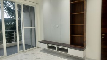 Room in 3 BHK Builder Floor at Jubilee Hills – for Rent