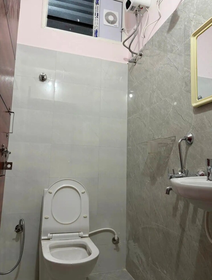 Bathroom, raghavendra colony 1 Bedroom 744 Sq.Ft. Apartment In Raghavendra Colony Hyderabad 9514817
