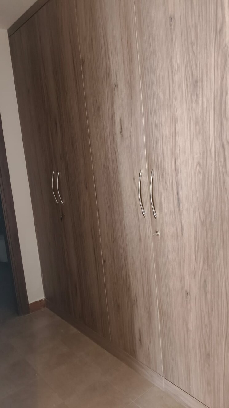 Bathroom, unitech-south-city-1 3 Bedroom 2500 Sq.Ft. Builder Floor In South City 1 Gurgaon 9514836