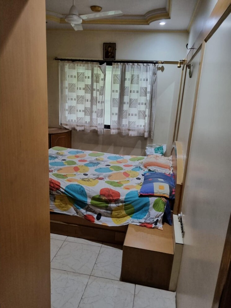 Bedroom, girnar-galaxy-apartment 3 Bedroom 1350 Sq.Ft. Apartment In Malad West Mumbai 9514857