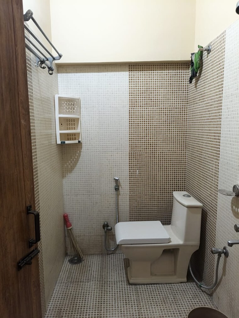 Bathroom, amlidih 3 Bedroom 1500 Sq.Ft. Independent House In Amlidih Raipur 9514852