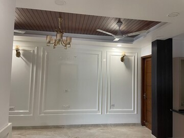 Bathroom in 3 BHK Builder Floor at Parklands, Sector 85 – for Sale