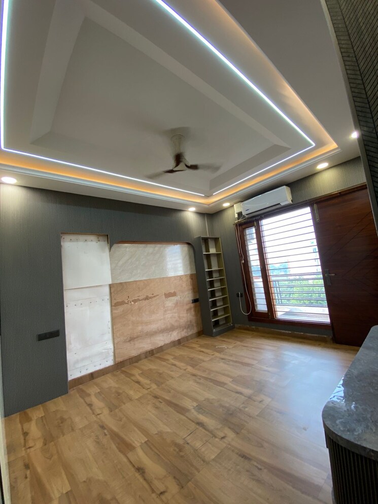 Kitchen, parklands 3 Bedroom 250 Sq.Yd. Builder Floor In Sector 85 Faridabad 9514853