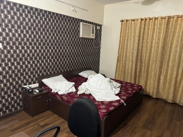 Bedroom in 3.5 BHK Apartment at Magarpatta Laburnum Park, Hadapsar – for Rent