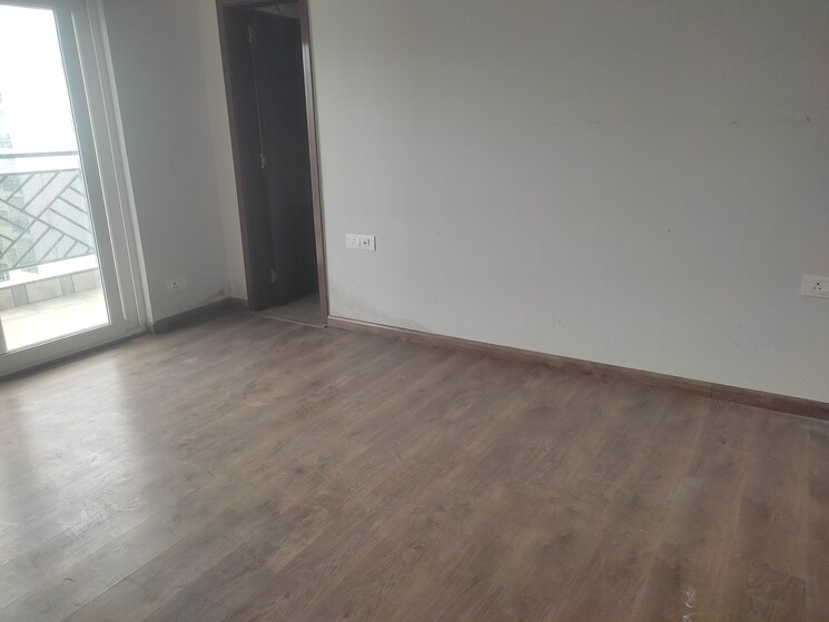 Room, central-park-flower-valley-aqua-front-towers 3 Bedroom 1789 Sq.Ft. Builder Floor In Sohna Sector 33 Gurgaon 9514913