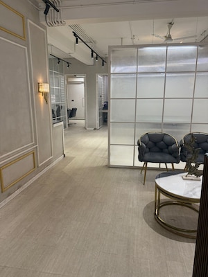 Furnished Amenities in 4 BHK Apartment at Sahara Grace, Sector 54 – for Sale