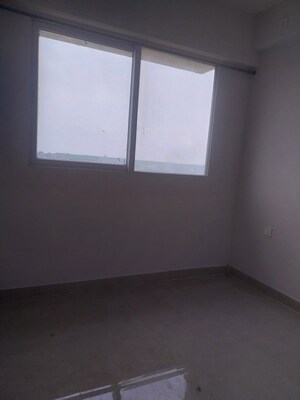 Furnished Amenities in 2 BHK Apartment at Signature Global City, Sector 37d – for Rent