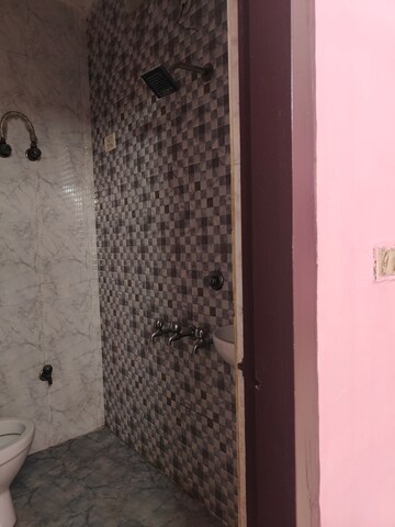 Bathroom in 1 RK Independent House at Sarita Vihar Pocket-C RWA, Sarita Vihar – for Rent