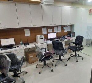  Office Space For Rent in Thacker Tower, Vashi Sector 17