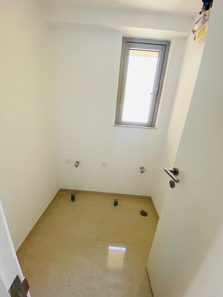 Bathroom, hiranandani-estate 2 Bedroom 630 Sq.Ft. Apartment In Ghodbunder Road Thane 9514992