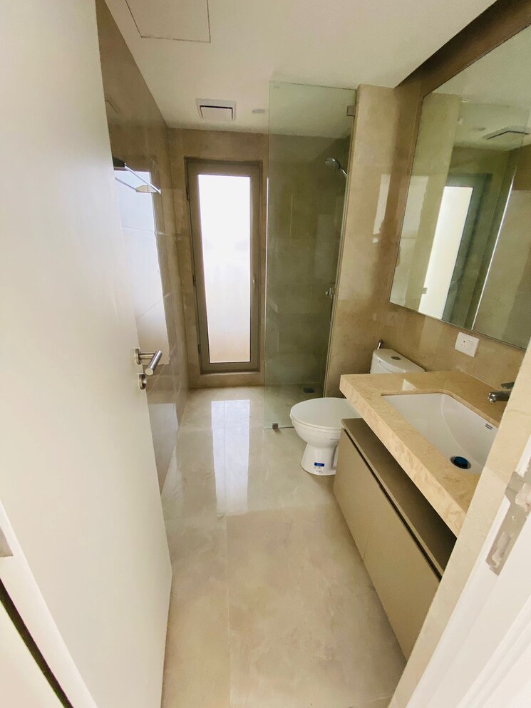 Bathroom, hiranandani-estate 2 Bedroom 630 Sq.Ft. Apartment In Ghodbunder Road Thane 9514992