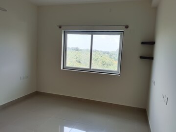 Room in 3 BHK Apartment at Mantri Webcity, Hennur – for Rent