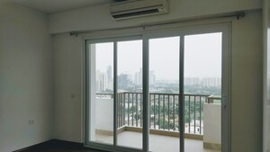 Room in 3 BHK Apartment at Emaar The Palm Drive-The Premier Terraces, Sector 66 – for Rent