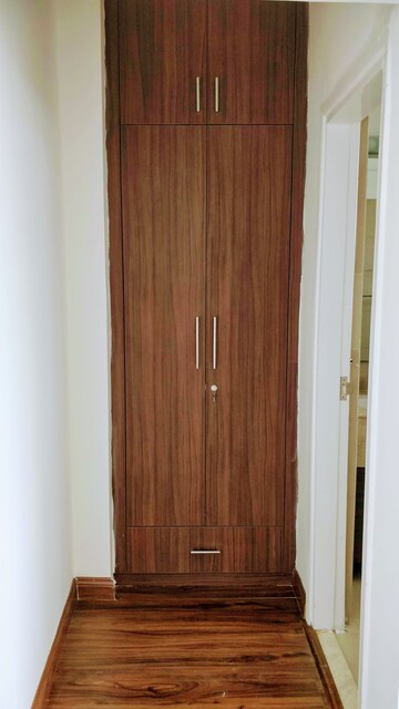 Furnished Amenities in 3 BHK Apartment at Emaar The Palm Drive-The Premier Terraces, Sector 66 – for Rent