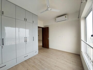 Room in 3 BHK Apartment at Shapoorji Pallonji Joyville Phase 2, Sector 102 – for Rent