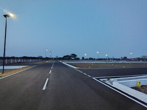 Swimming Pool in  Plot at Sriperumbudur – for Sale