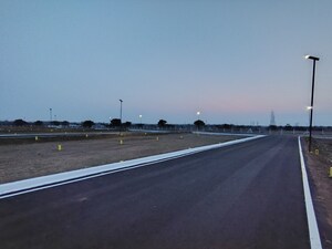 Swimming Pool in  Plot at Sriperumbudur – for Sale