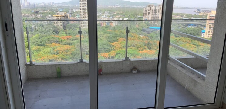 Balcony, lnt-crescent-bay-t5 3 Bedroom 1470 Sq.Ft. Apartment In Parel Mumbai 9515055