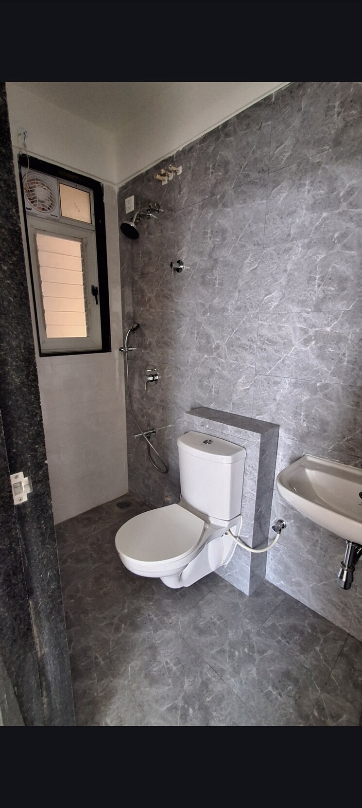 Bathroom, ajmera-crosstown-one 2 Bedroom 659 Sq.Ft. Apartment In Kalyan West Thane 9515077
