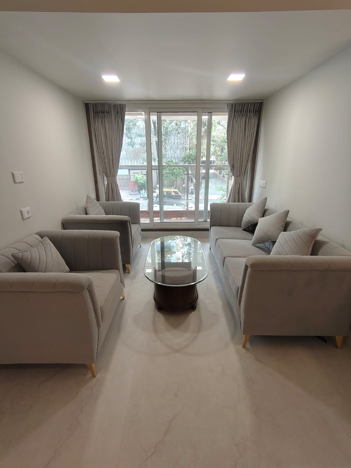 2 BHK + Extra Room Apartment For Rent in Nestle Apartment Lower Parel