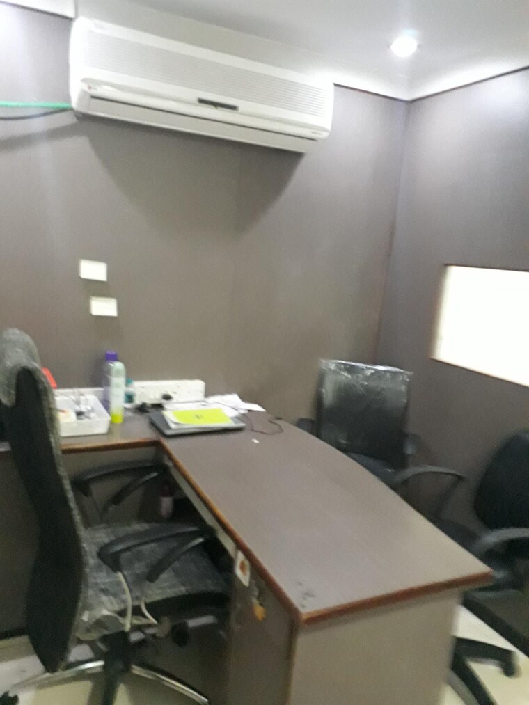 Team Area, haware-fantasia Commercial Office Space 550 Sq.Ft. In Vashi Sector 28 Navi Mumbai 9515181