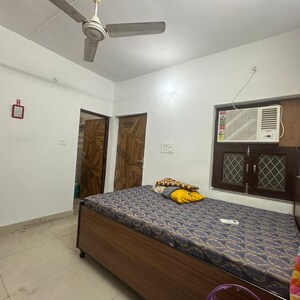 Bedroom in 1 RK Apartment at Katwaria Sarai – for Rent