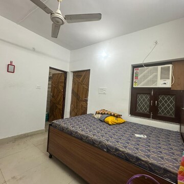 Bedroom in 1 RK Apartment at Katwaria Sarai – for Rent