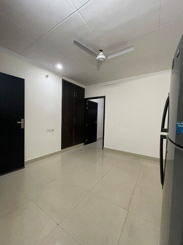 Room in 1 BHK Builder Floor at Chattarpur – for Rent