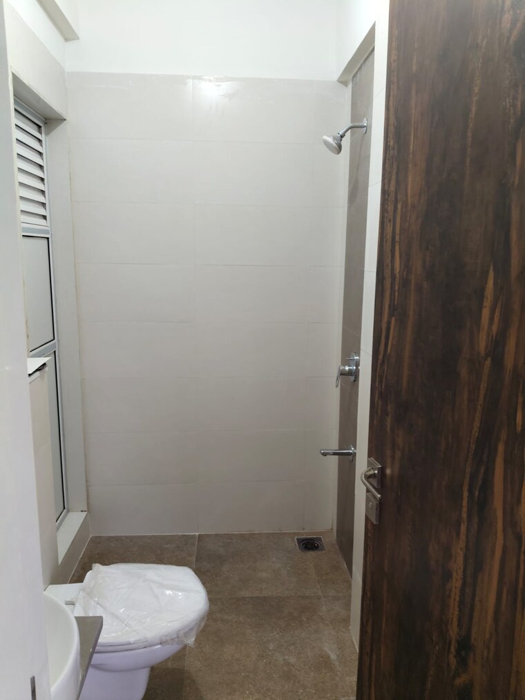 Bathroom, prestige-residency-thane 2 Bedroom 700 Sq.Ft. Apartment In Ghodbunder Road Thane 9515211