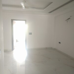 1 BHK Builder Floor For Rent in Sector 9