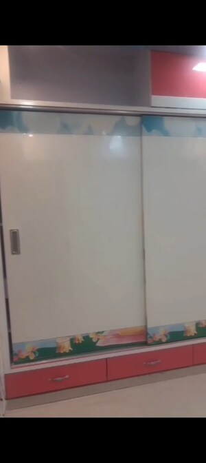 Room in 2 BHK Apartment at Neelkanth Palms, Kapur Bawdi – for Rent