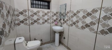 Attached Bathroom in 3 BHK Builder Floor at Amwala Uparla – for Rent