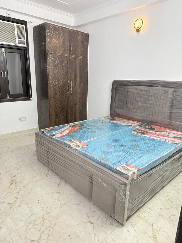 Bedroom, freedom fighters enclave 1 Bedroom 500 Sq.Ft. Builder Floor In Freedom Fighters Enclave Delhi 9515285