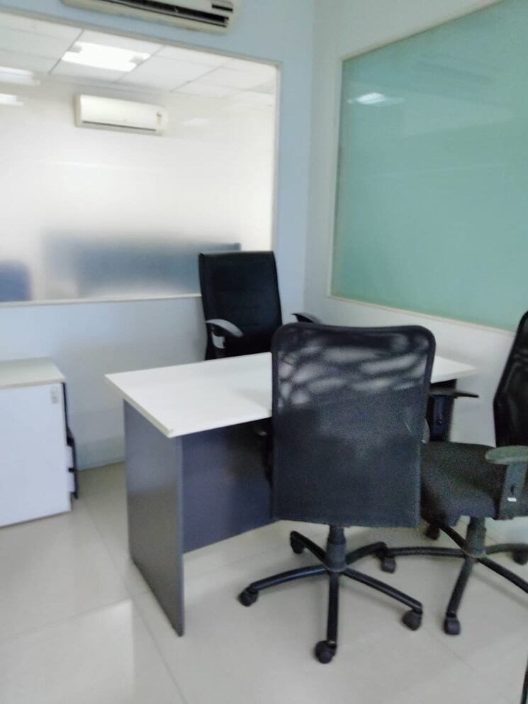 Team Area, real-tech-park Commercial Office Space 650 Sq.Ft. In Vashi Sector 30a Navi Mumbai 9515326
