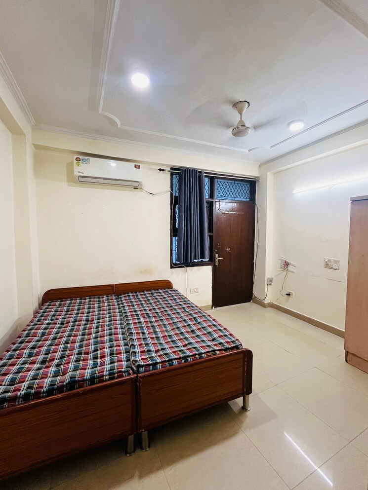 Bedroom, freedom fighters enclave 1 Bedroom 500 Sq.Ft. Builder Floor In Freedom Fighters Enclave Delhi 9515353