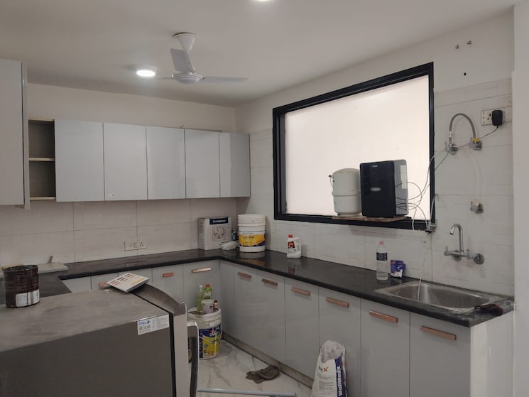 Kitchen, freedom fighters enclave 3 Bedroom 1000 Sq.Ft. Builder Floor In Freedom Fighters Enclave Delhi 9515373