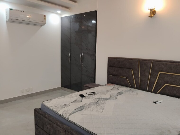 Bedroom, freedom fighters enclave 3 Bedroom 1000 Sq.Ft. Builder Floor In Freedom Fighters Enclave Delhi 9515373