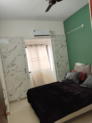 Room in 2 BHK Apartment at Kondapur – for Rent