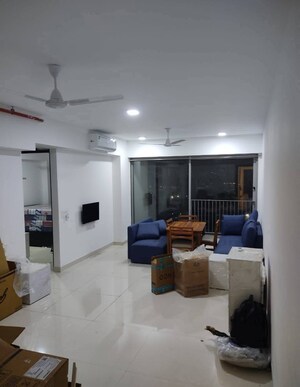 2 BHK Apartment For Rent in Sunteck City Avenue 4, Goregaon West