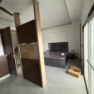 Bedroom in 1 BHK Builder Floor at Sector 9 – for Rent