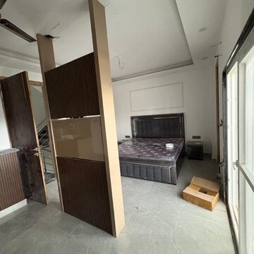 Bedroom in 1 BHK Builder Floor at Sector 9 – for Rent